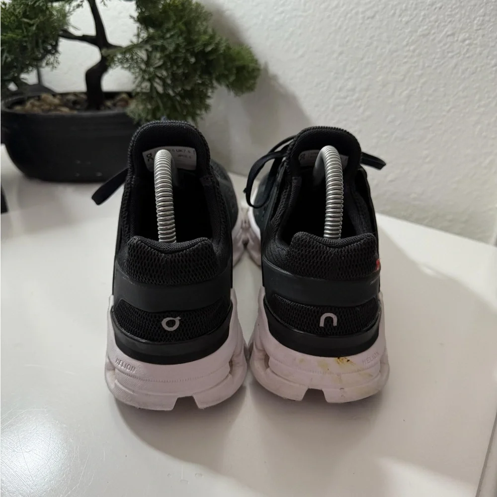 On Running Black and White Athletic Shoes - Picture 7 of 8